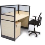 MP Single Workstation 140x70cm with Half Glass-Half Melamine Partition Maple Color